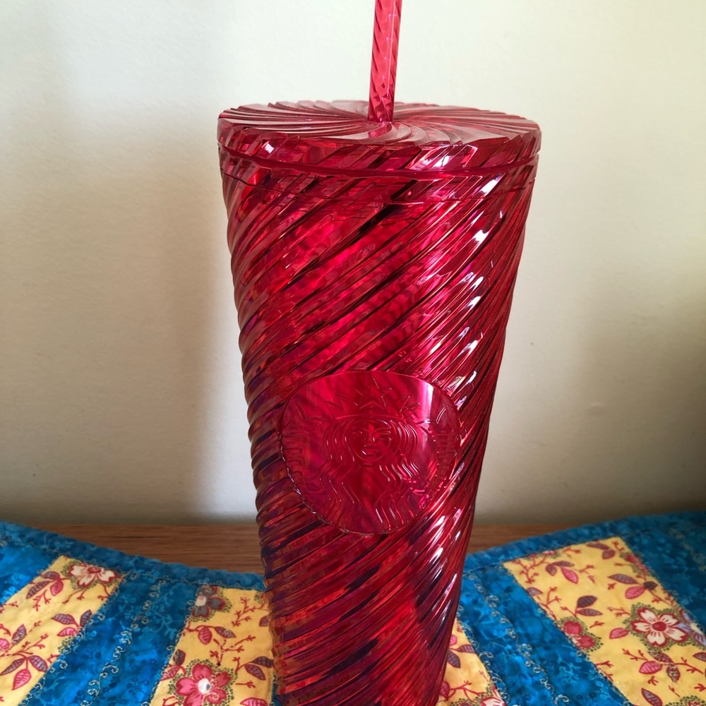 Starbucks Red Holiday Twisted Tumbler with Straw 24oz Textured Cup Venti Jeweled